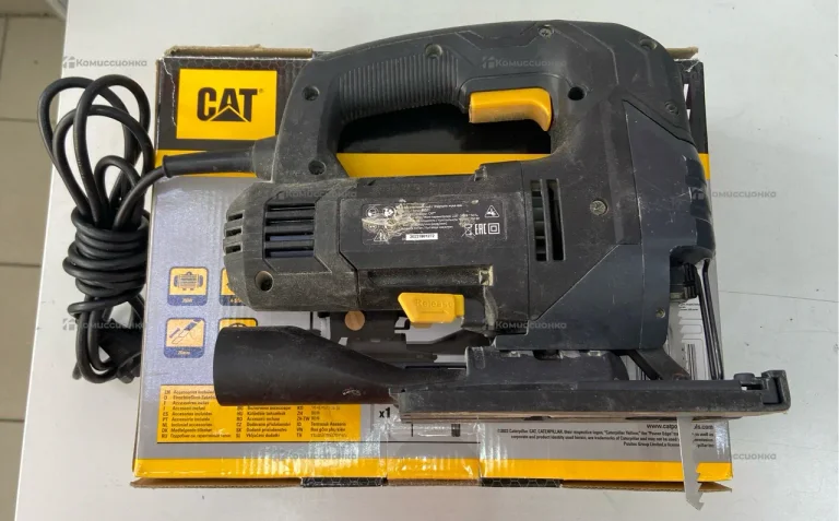Электролобзик CAT DX57