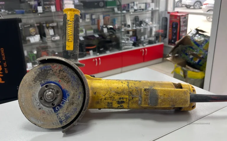 УШМ dewalt DWE4215