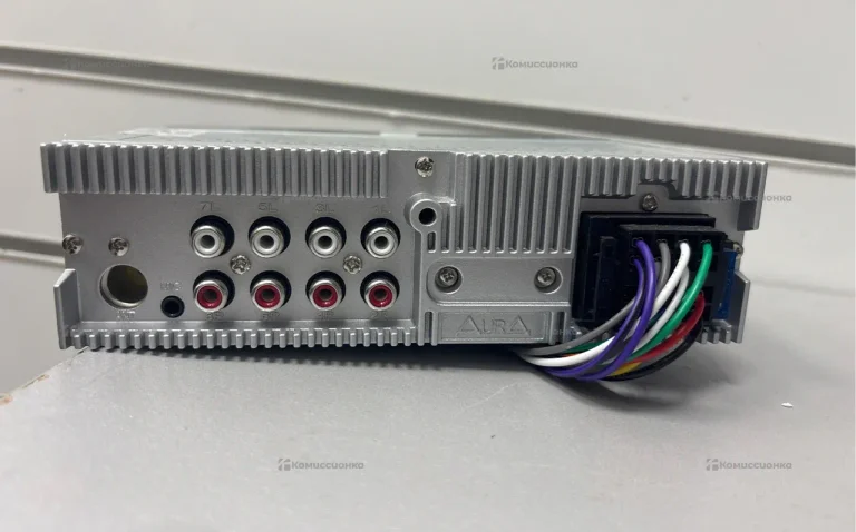 Автомагнитола  Aura indigo 876dsp