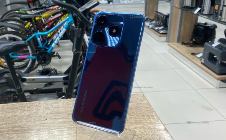 Tecno Spark 10C 4/64 ГБ