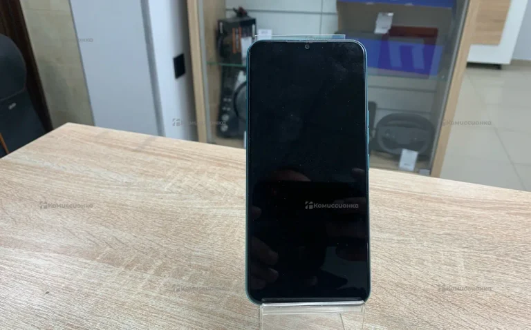 Tecno spark 8c 4 64