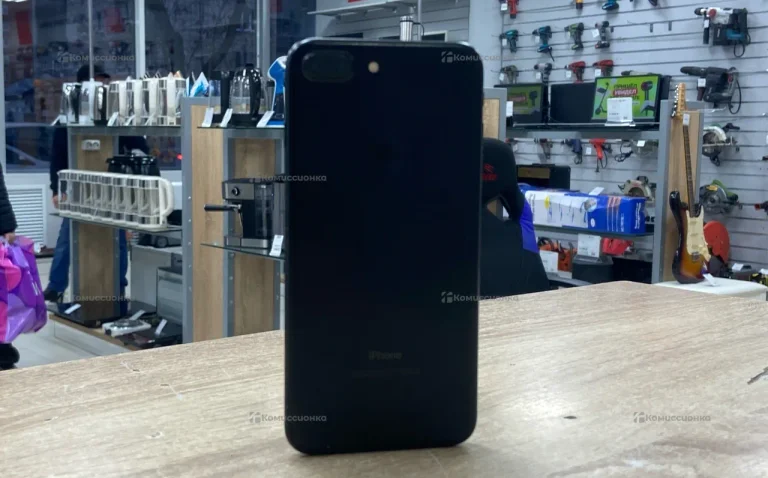 Apple iPhone 7 Plus 3/32 ГБ