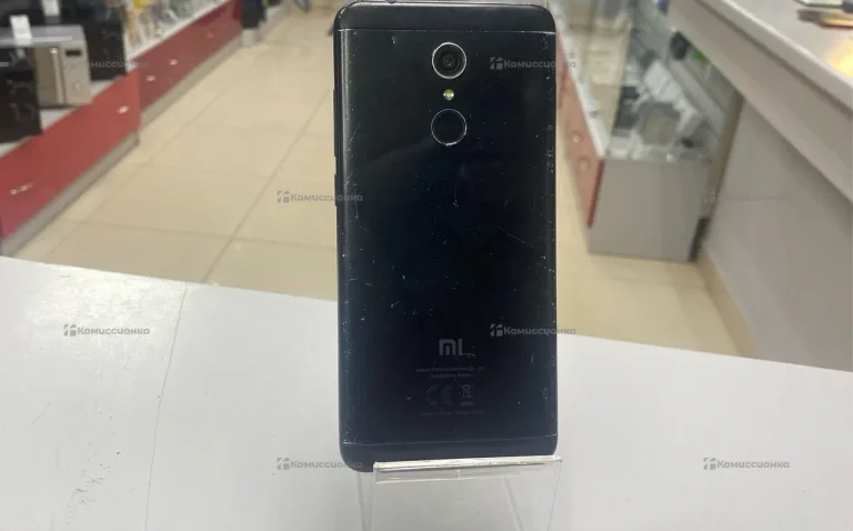 Xiaomi Redmi 5 2/16 ГБ