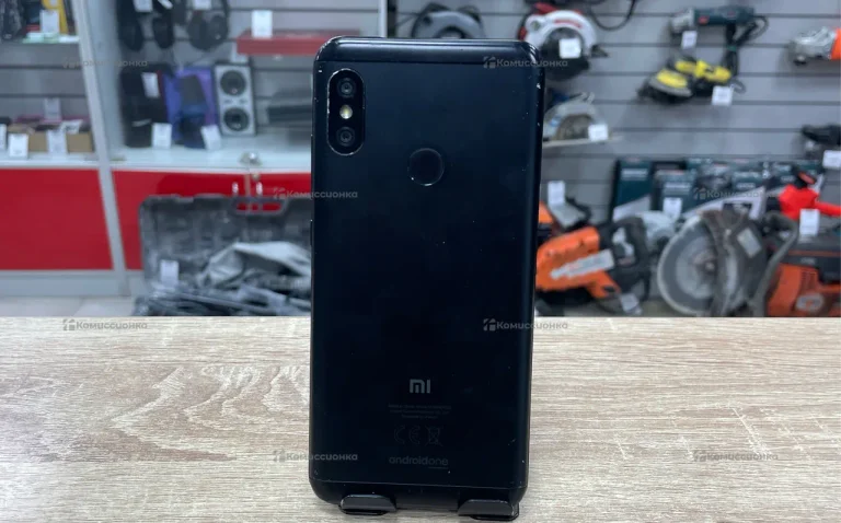 Xiaomi Mi A2 Lite 3/32Gb