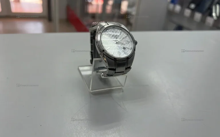 Часы  Casio