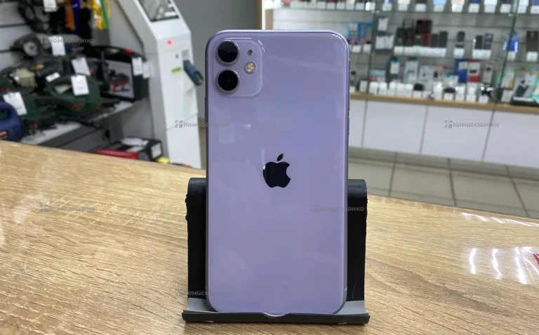 Apple iPhone 11 4/128 ГБ