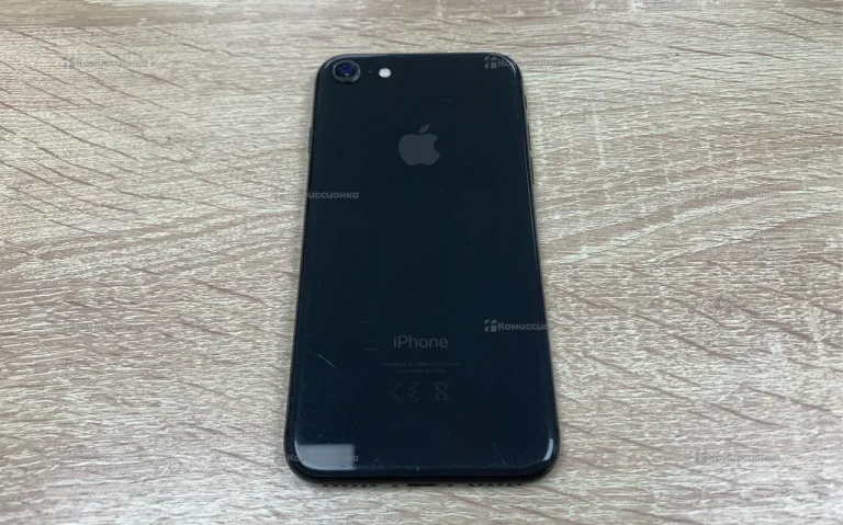 Apple iPhone 8 Plus 3/64 ГБ