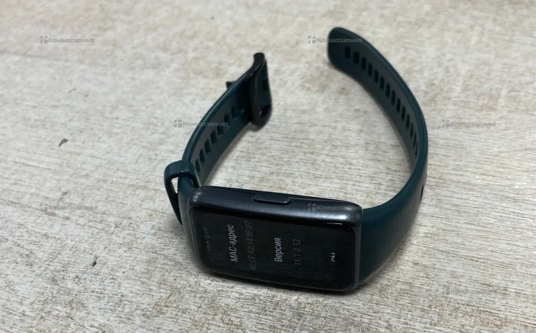 Часы  Huawei band 6