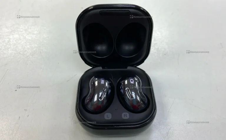 Наушники  Samsung buds live