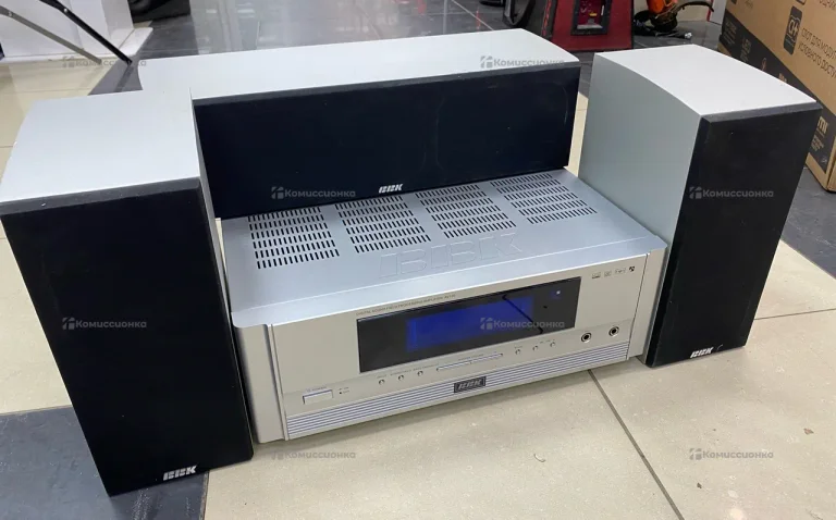 Музыкальный центр BBK Av100