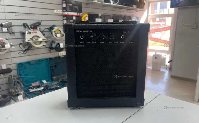 Комбоусилитель GUITAR AMPLIFIER GA-10