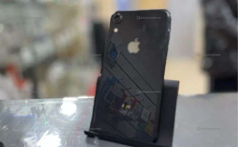 Apple iPhone XR 3/64 ГБ