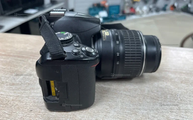Фотоаппарат  Nikon D3000
