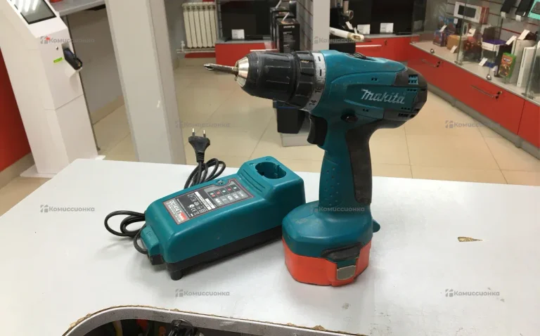 Дрель шуруповёрт Makita 6281D