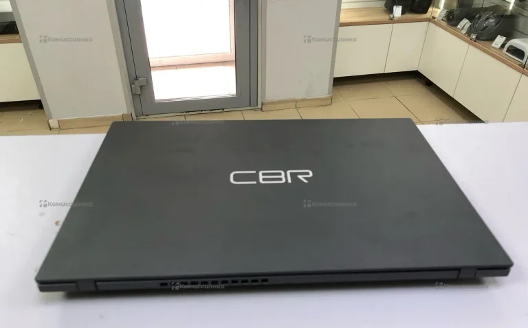 Ноутбук  CBR