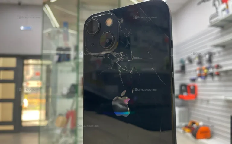 Apple iPhone 13 4/128 ГБ