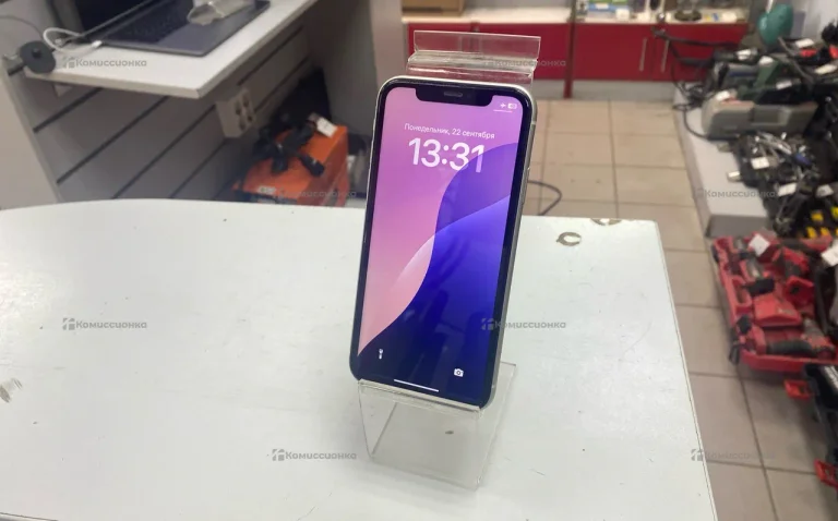 Apple IPhone 11 64Gb