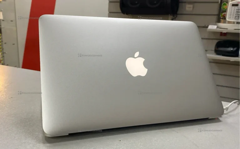 Ноутбук Macbook air 2012 11ch