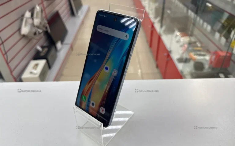 Tecno spark spark go 2024