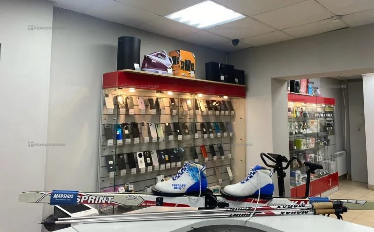 Лыжи 179 Sprint  (С палками и ботинками 35р)