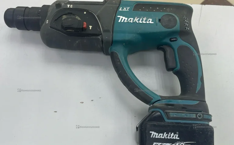 Перфоратор аккумуляторный Makita DHR202