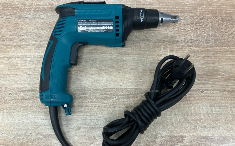 Шуруповерт Makita FS4000
