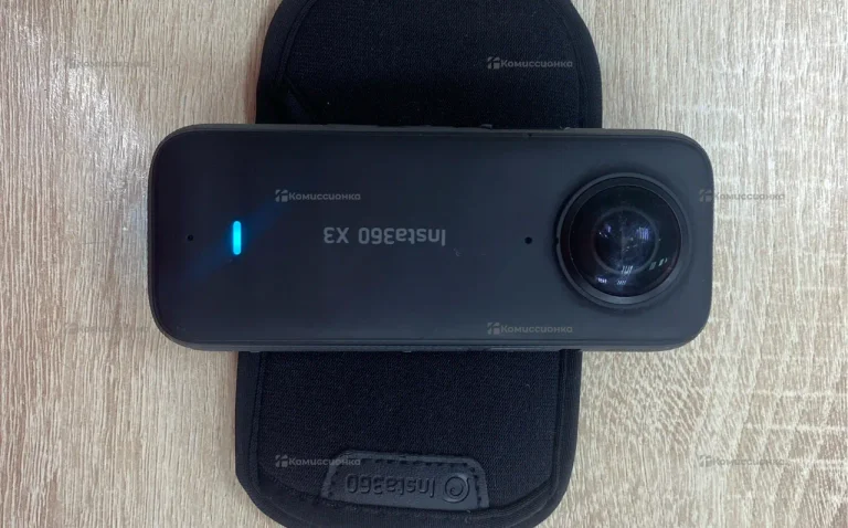 Видеокамера  Insta360 X3