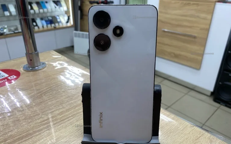 Infinix Hot 30i 4/128 ГБ