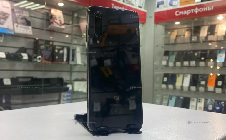 Xiaomi Mi 9 SE 6/64 ГБ