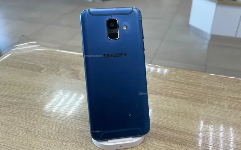 Samsung Galaxy A6 3/32 ГБ