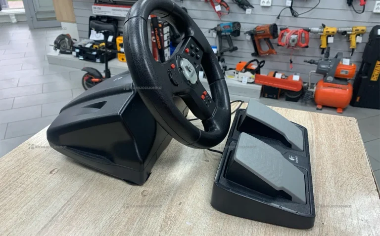Игровой руль Logitech Formula