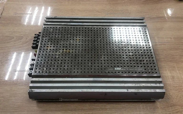 Усилитель 4600x 600W