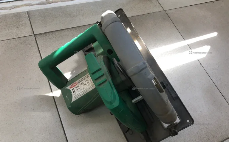 Пила Hammer CRP2400/305