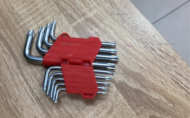 Набор ключей звезды AVS