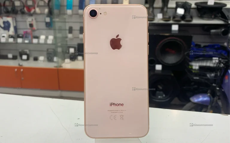 Apple IPhone 8 64 ГБ