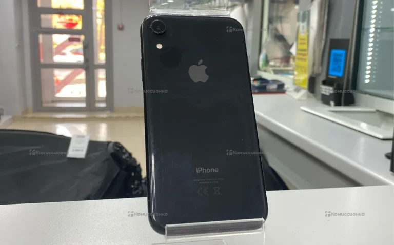 Apple iPhone XR 128 ГБ