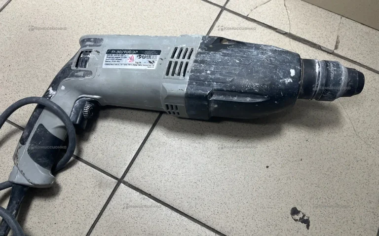 Перфоратор Интерскол П-30/900ЭР