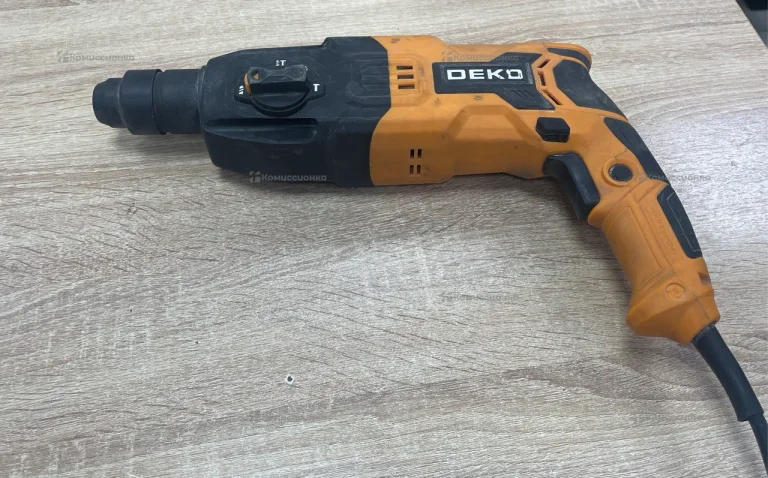 Перфоратор DEKO DKH850W