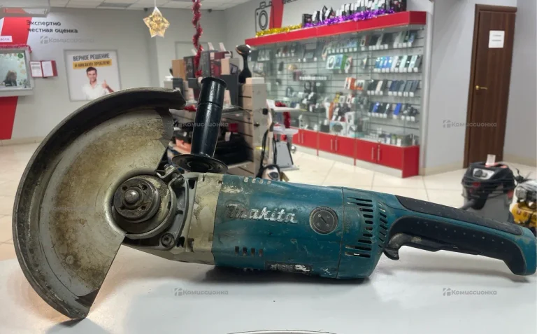 УШМ Makita GA9020S