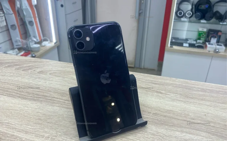 Apple iPhone 11 4/64 ГБ