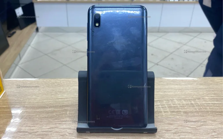 Samsung Galaxy A10 2/32 ГБ