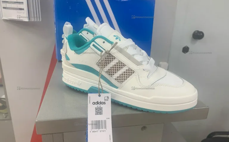 Кроссовки Adidas