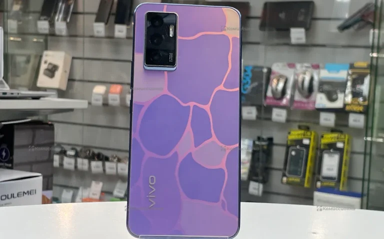 Vivo V23e 8/128 ГБ