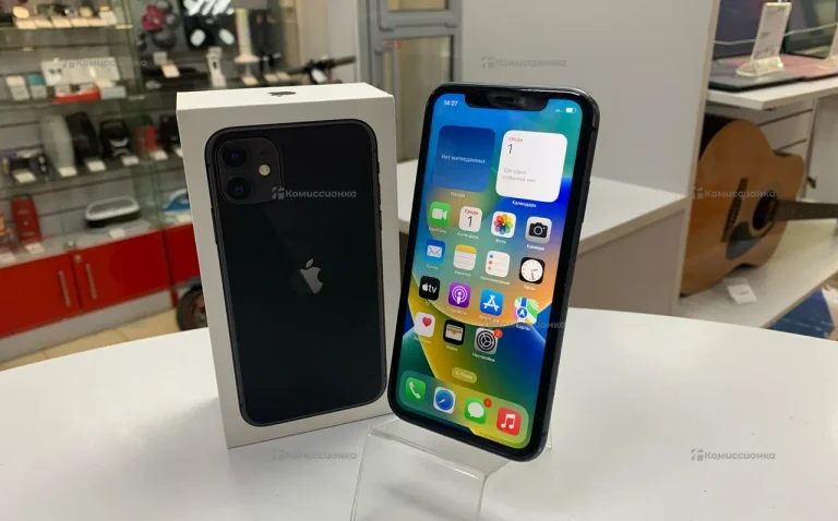 Apple iPhone 11 4/64 ГБ
