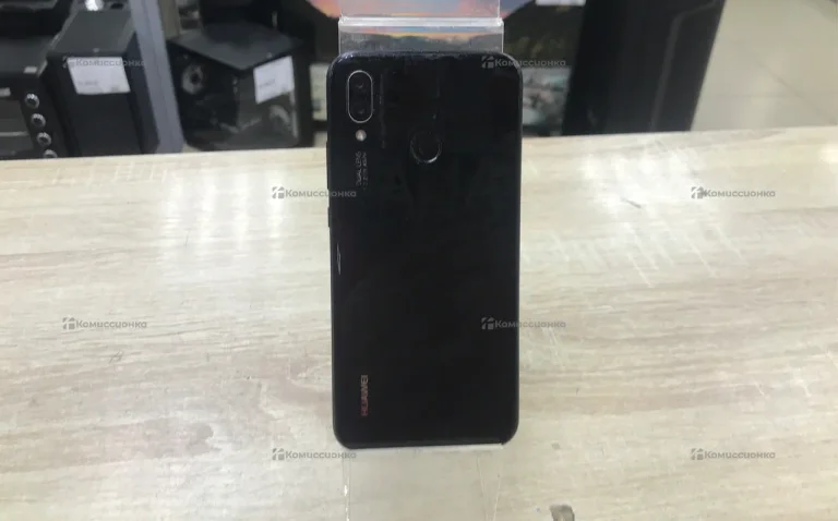 Huawei P20 lite 4/64 ГБ