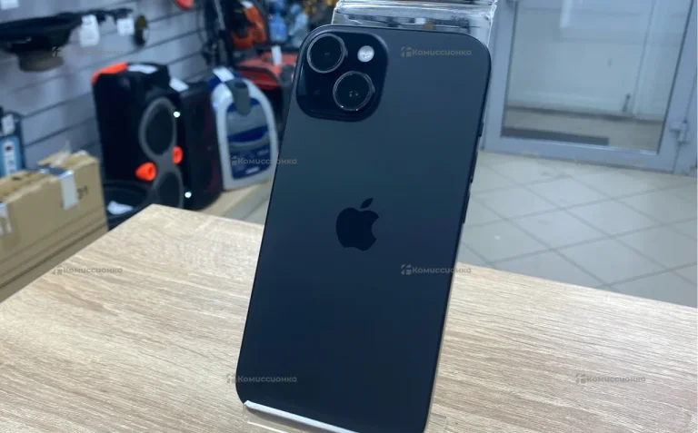 Apple iPhone 15 6/128 ГБ