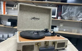 Купить Проигрыватель виниловых пластинок Alice glam б/у , в Москва и область Цена:1990рублей