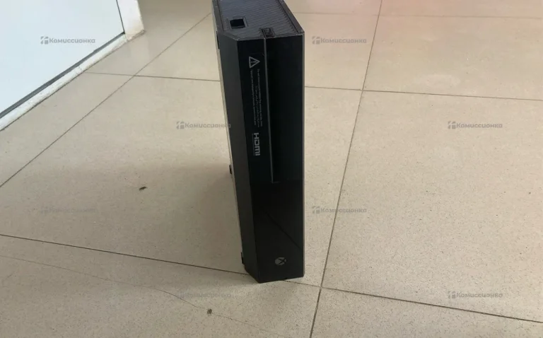 Приставка Xbox one  1tb