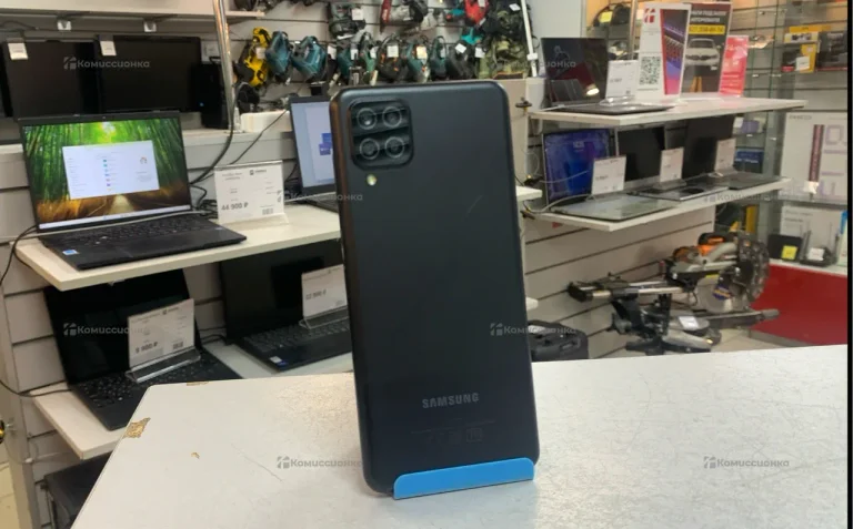 Samsung Galaxy A12 3/64 ГБ