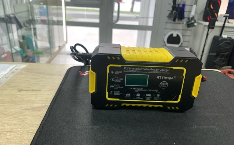 Зарядное устройство 12V RJTIANYE